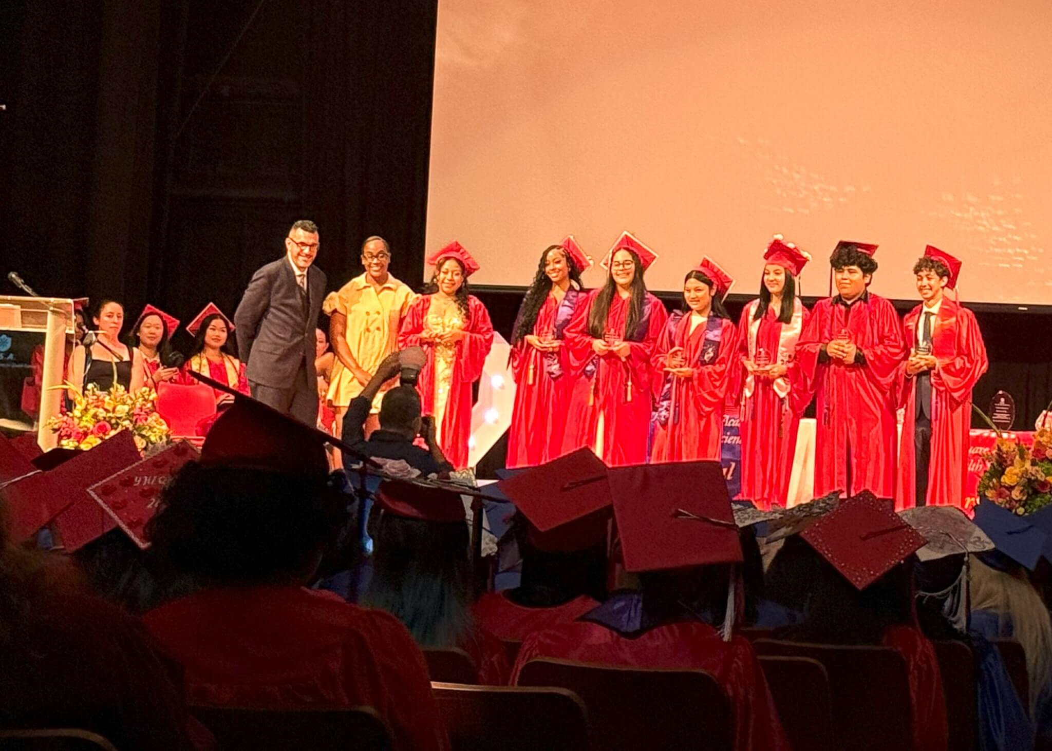 Grad - USA